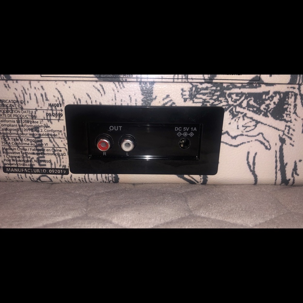 Victoria record player - Picture 8 of 14
